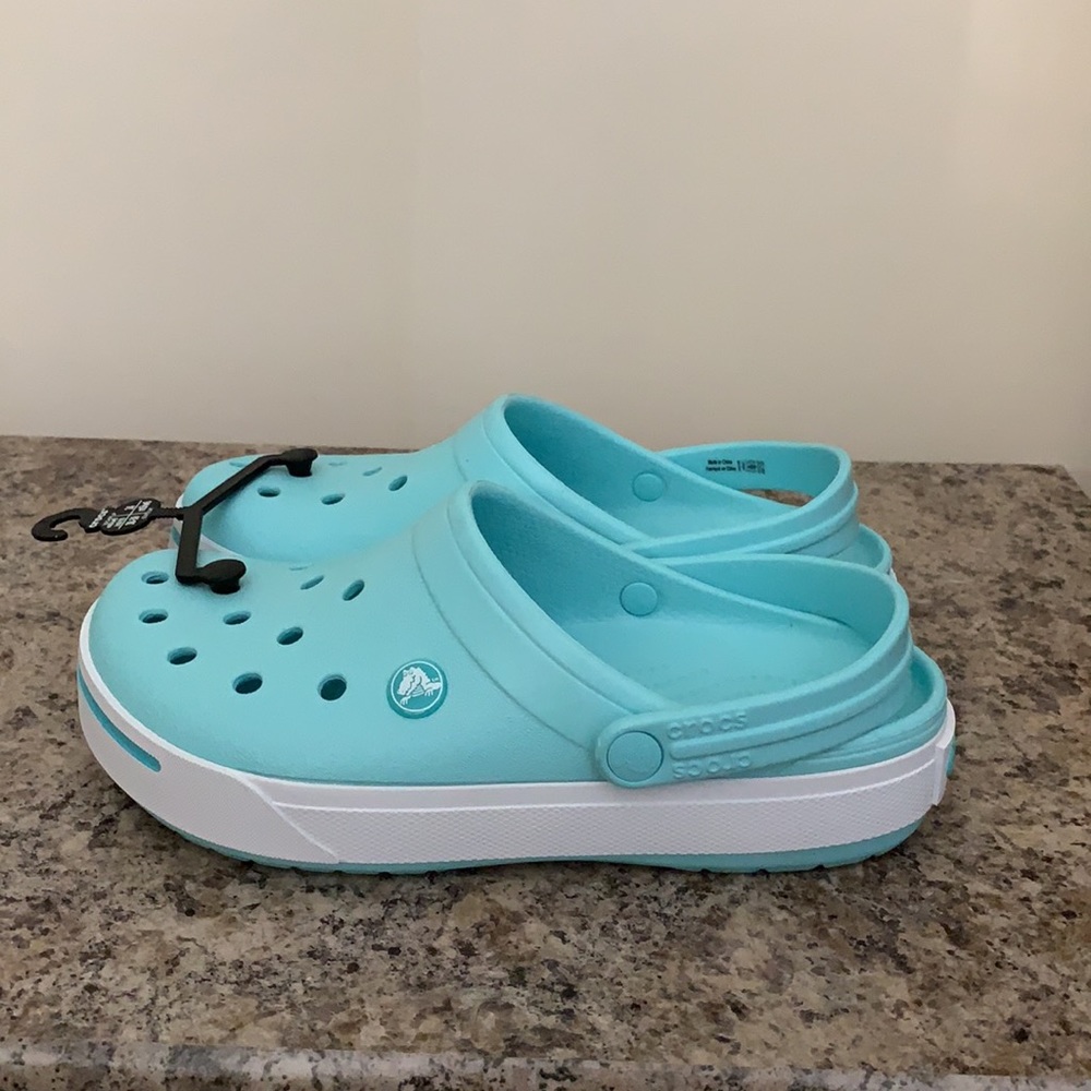 Cyan Unisex Crocs - Picture 6 of 9